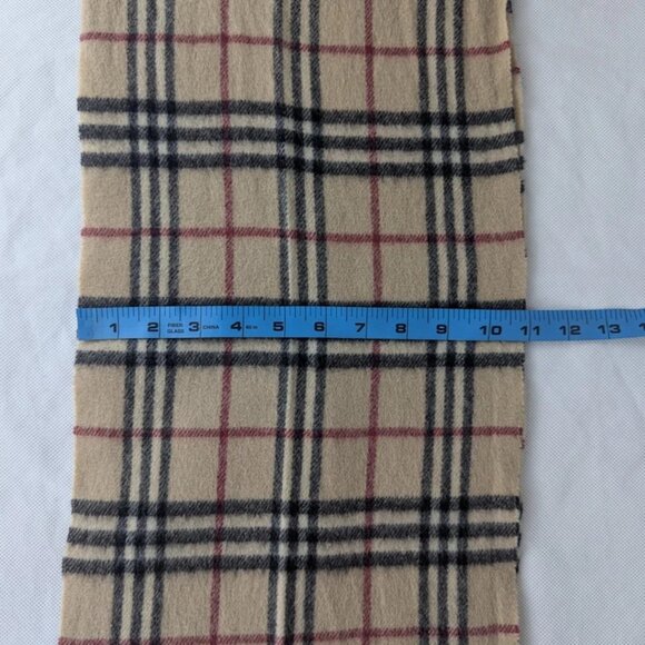Burberry Scarf Beige – Unisex Check – Pre-Loved - 10% Cashmere 90% Merino wool - Picture 7 of 7